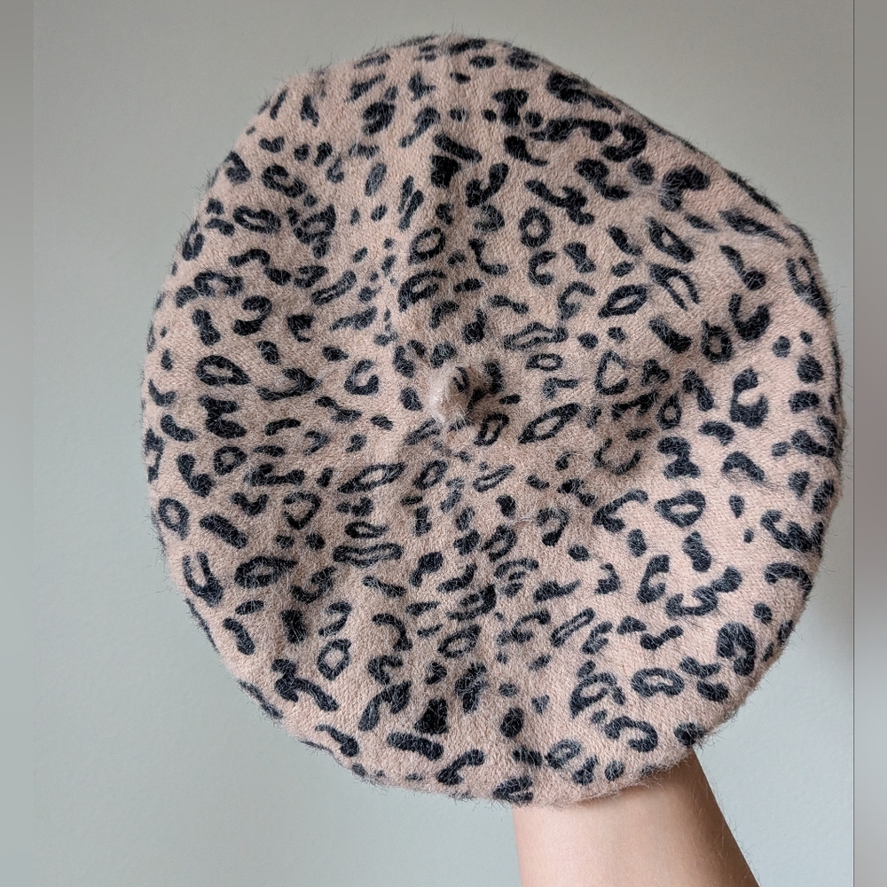 Beret Leopard Print